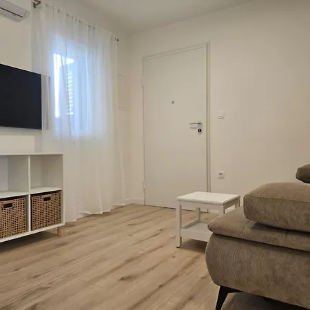 Apartments Miamare 2 Primosten Exterior photo