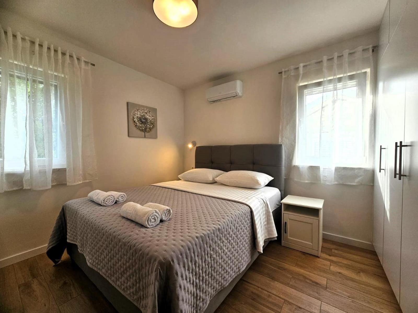 Apartment Miamare 2 Primosten