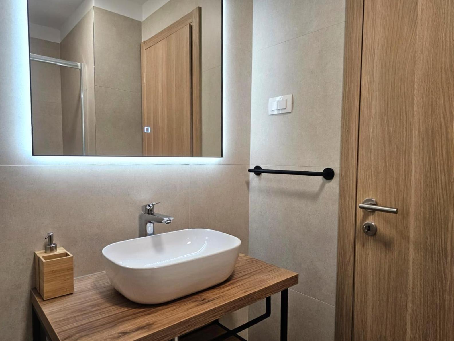 Miamare 2 Apartment *