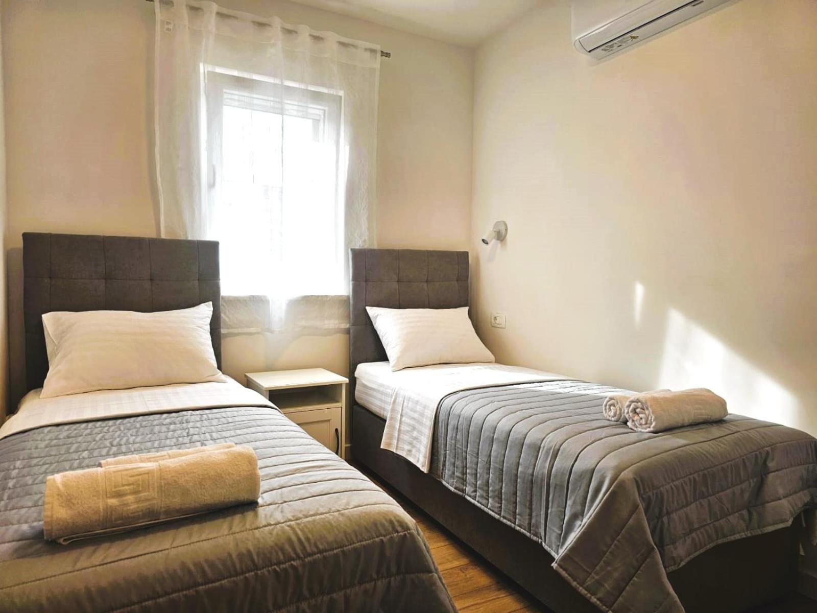 Apartment Miamare 2
