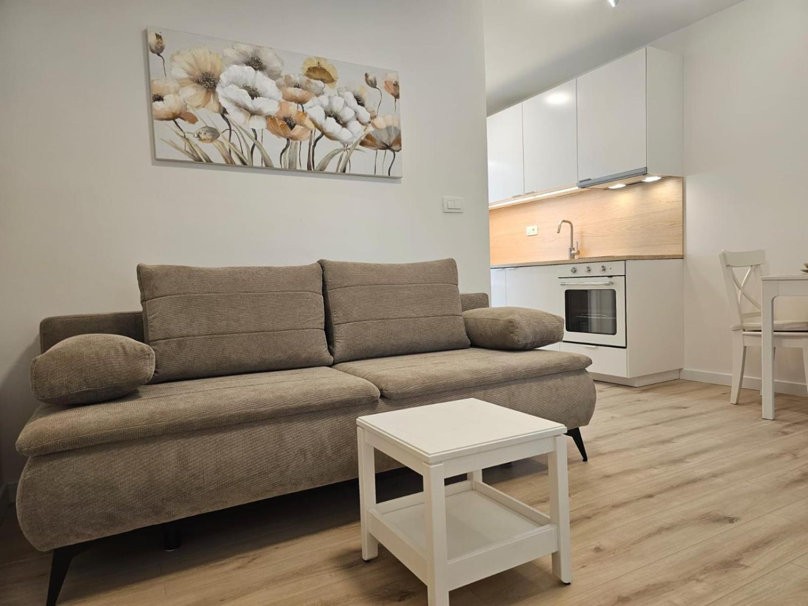 Apartment Miamare 2 *
